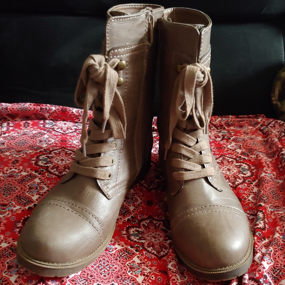 Rampage Zip & Lace Brown Boots